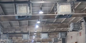 企業生產廠房車間都在使用節能環保空調為車間降溫通風，你知道嗎