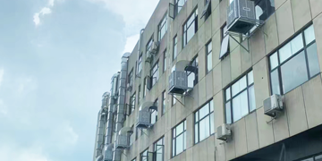 使用工業(yè)環(huán)保空調為廠房車間降溫要注意的事項