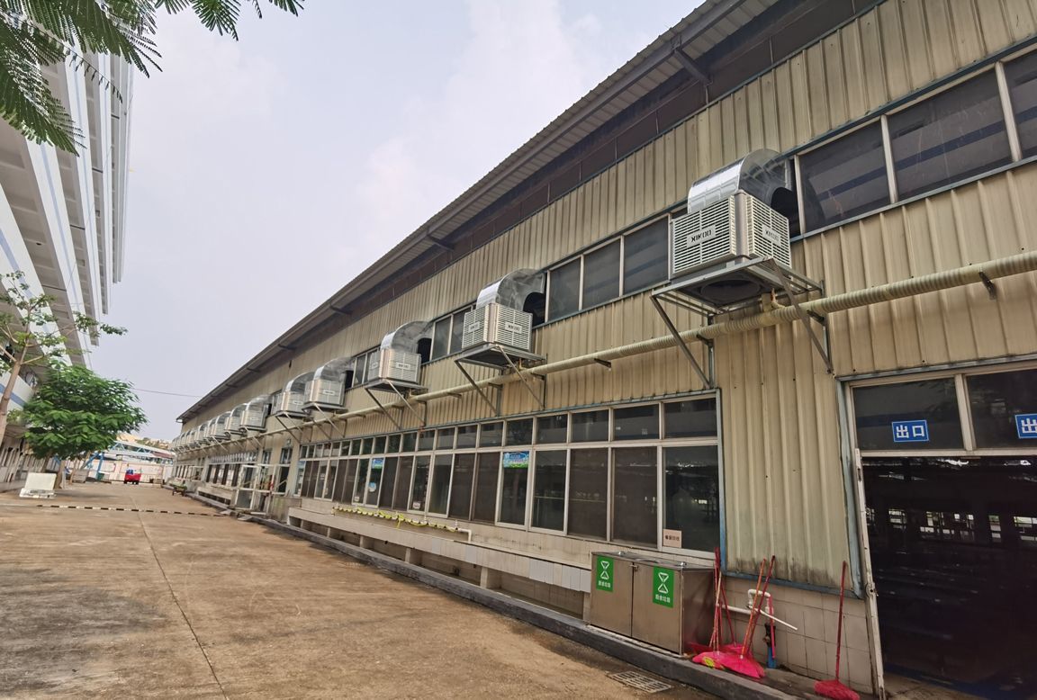 星科環(huán)保空調(diào)給學(xué)校飯?zhí)檬程媒禍赝L(fēng).jpg 星科環(huán)保空調(diào)給學(xué)校飯?zhí)檬程媒禍赝L(fēng).jpg